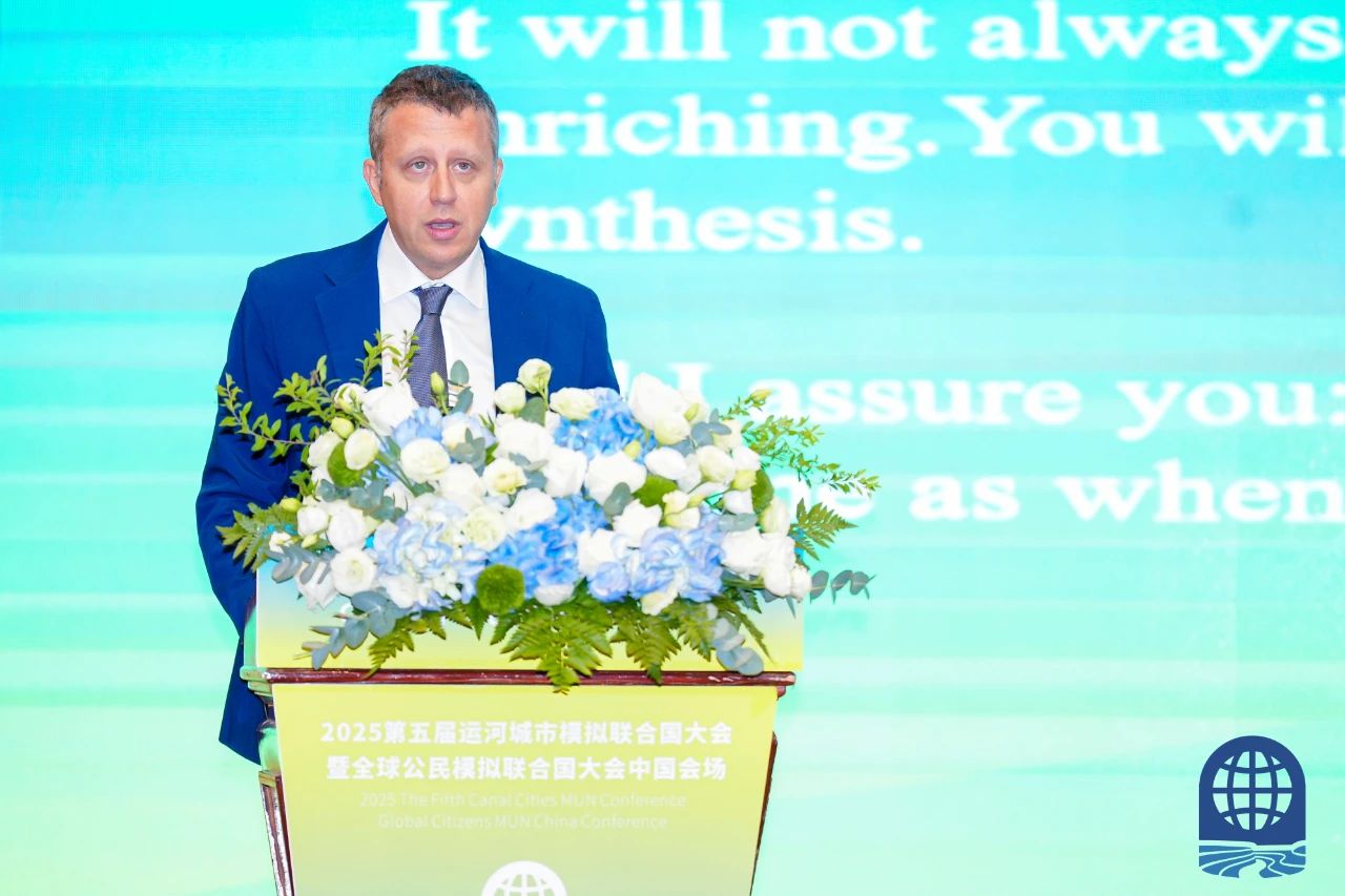 1755676305649941.jpg 8.jpg